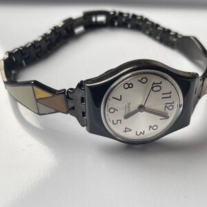 Y2K Swatch Black and Silver Geometric Smartwatch